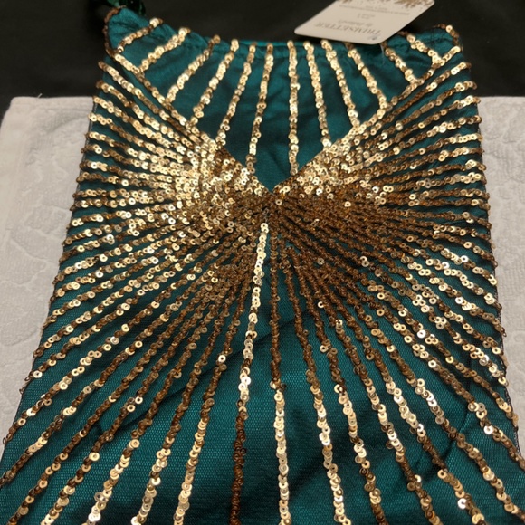Set of Two NWT Green and Gold Christmas Stockings. - Picture 2 of 10
